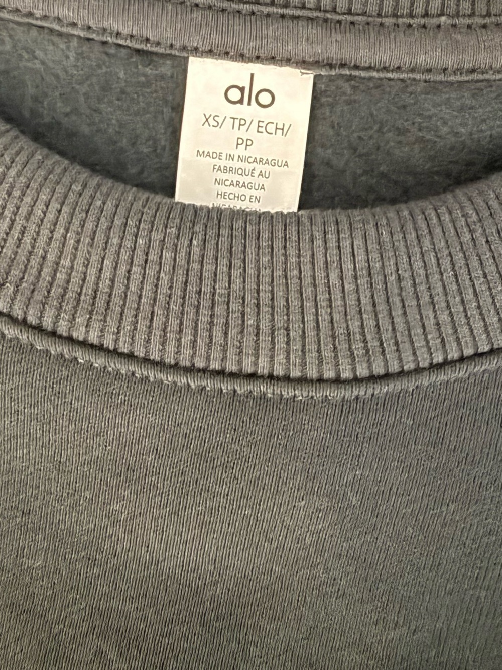 NWT Alo Accolade Crew Neck Pullover Anthracite size x small - Picture 4 of 5